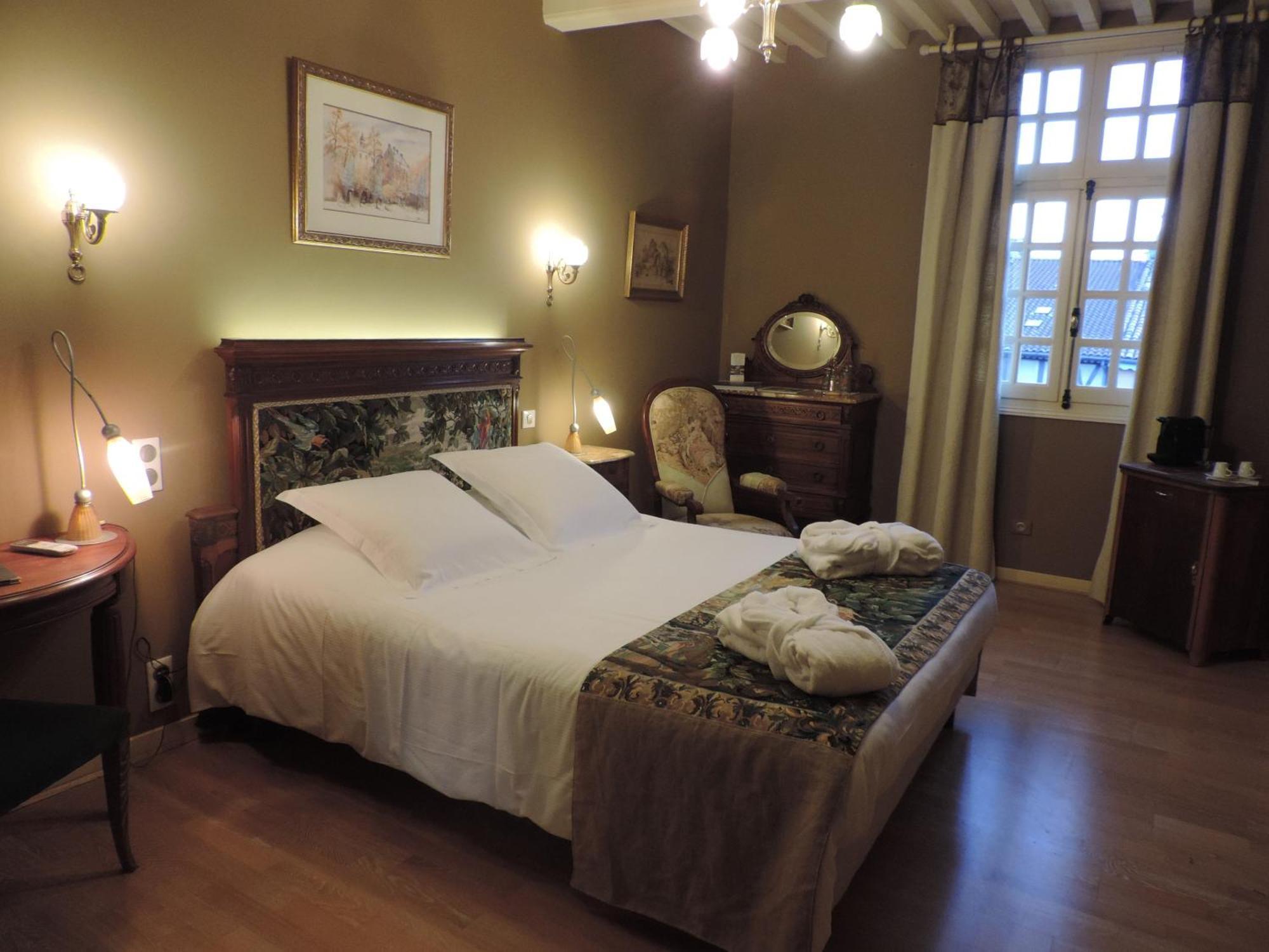 La Maison Des Consuls Mirepoix  Room photo